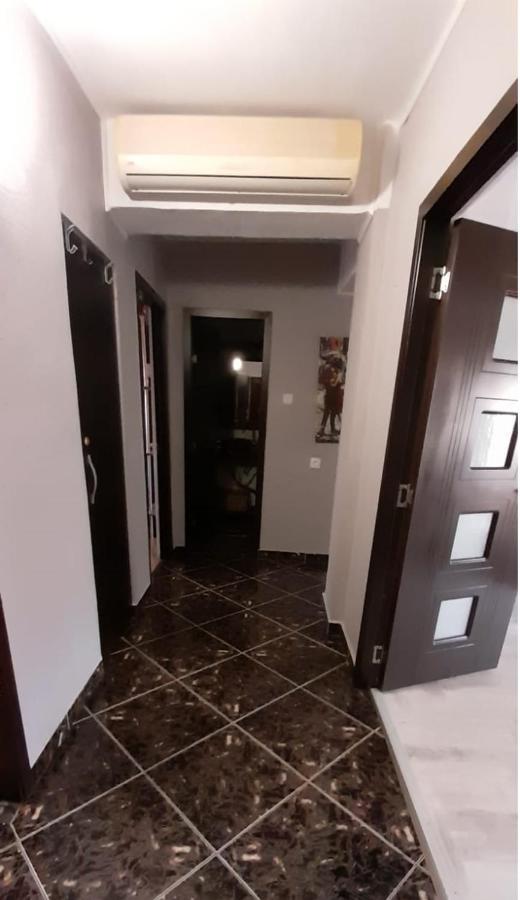 Alfredo Apartament Buzău Esterno foto