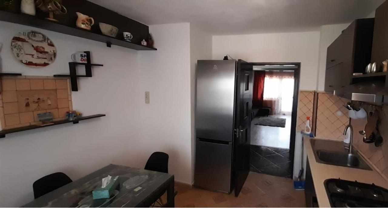 Alfredo Apartament Buzău Esterno foto