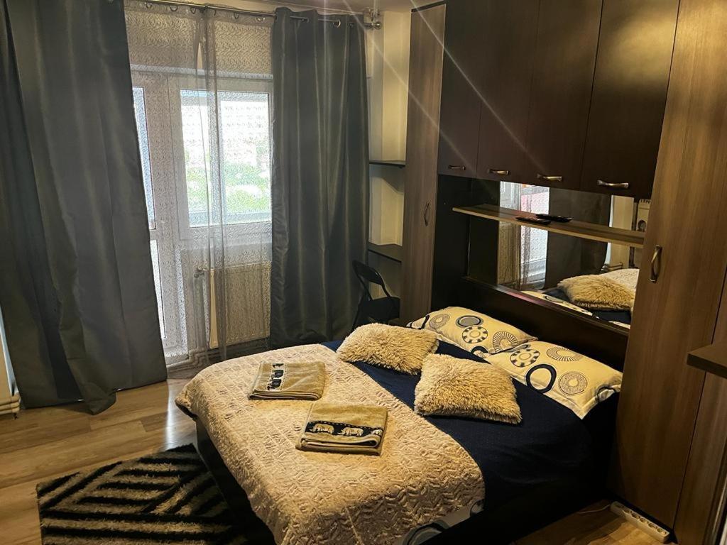 Alfredo Apartament Buzău Esterno foto