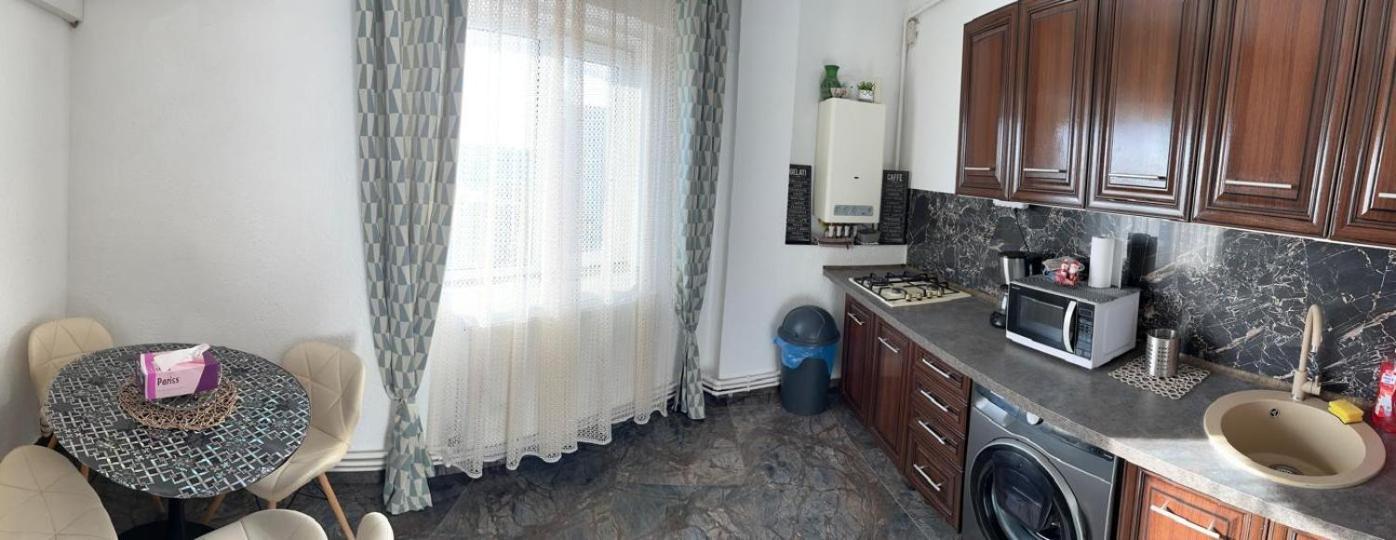 Alfredo Apartament Buzău Esterno foto