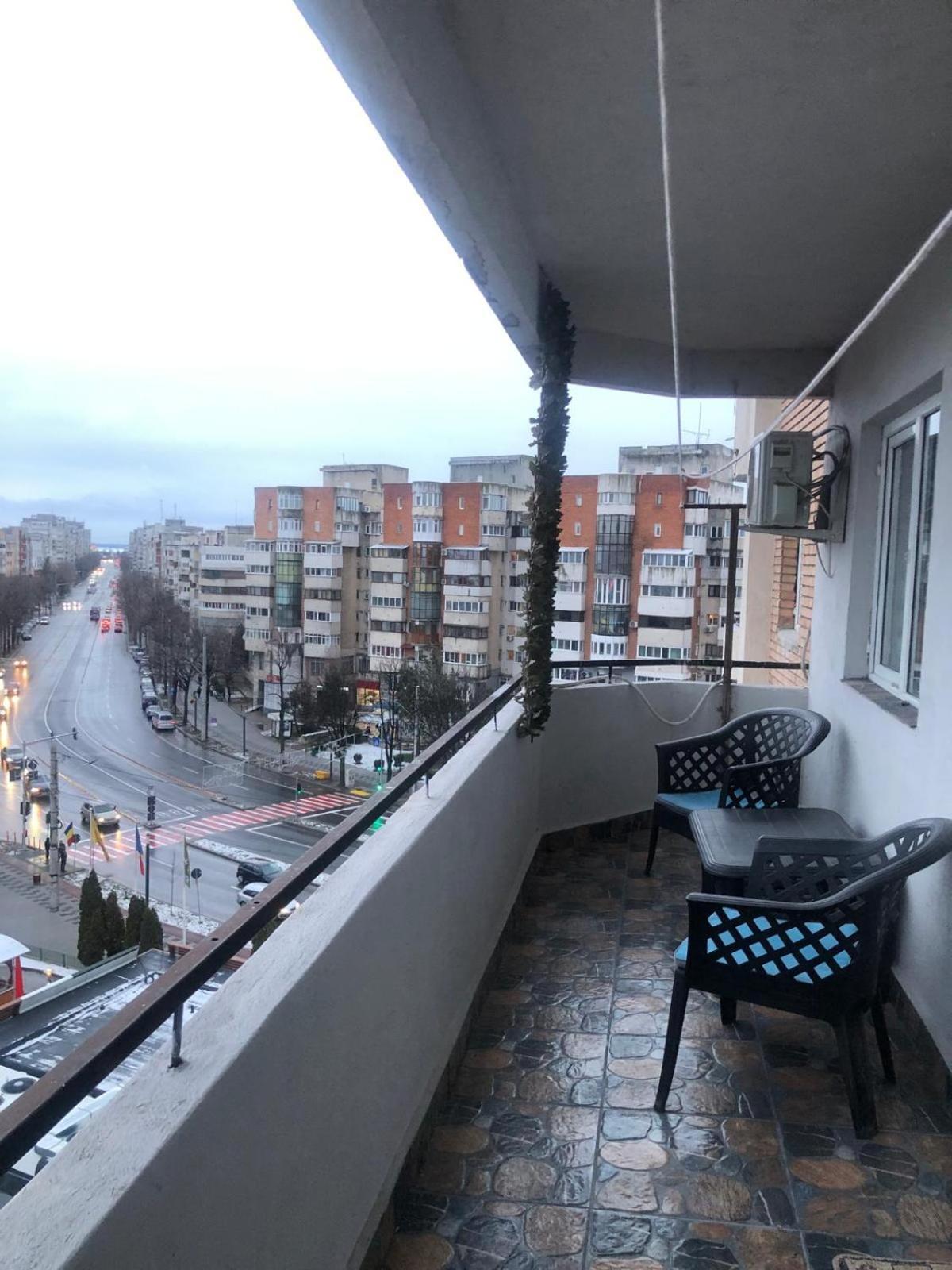 Alfredo Apartament Buzău Esterno foto